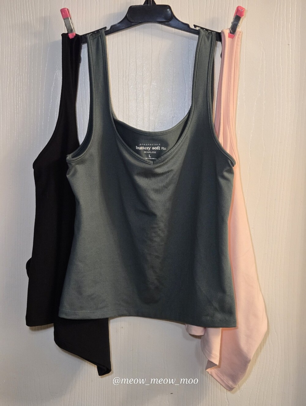 Aeropostale Buttery Soft Seamless Crop Tank Tops Camis Lot Black Pink Green L